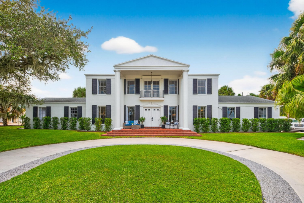 Florida waterfront homes for sale at 3333 S Indian River Dr.